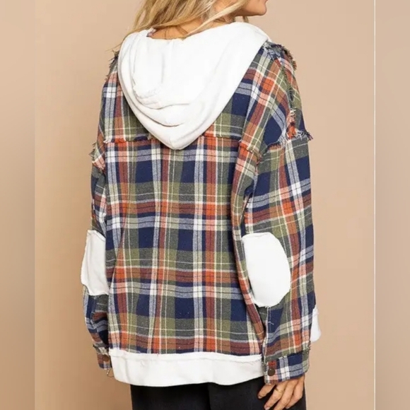 Shop Stevie deconstructed flannel oversized hooded shacket jacket size L - Picture 2 of 12
